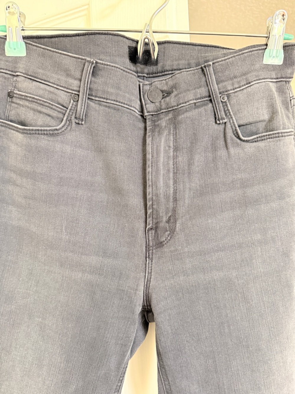 MOTHER Mid Rise Dazzler Ankle Denim - Picture 4 of 9